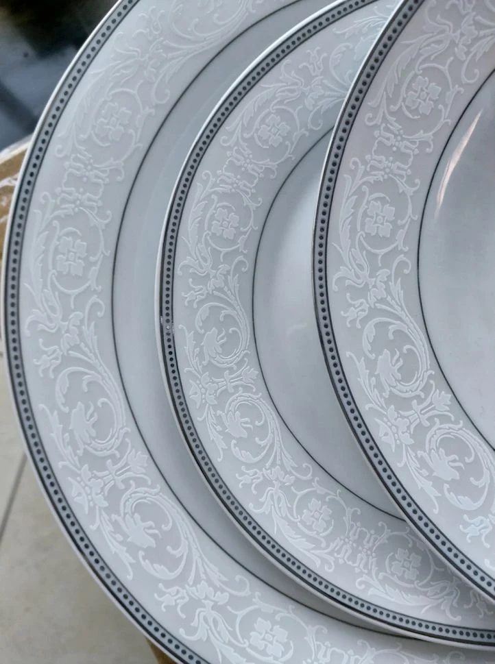 691015196820 : Сервиз 19 ч. White & Silver Morello 01-10005