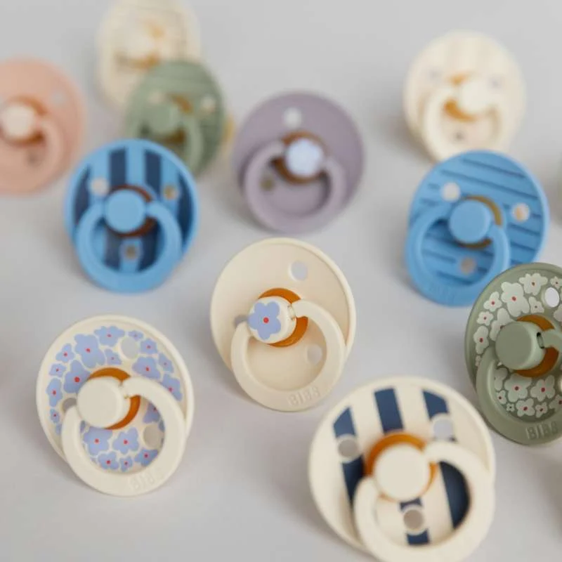 Bibs Round Colour Pacifier - sz. 2 - natural rubberized - Studio - Block - Vanilla