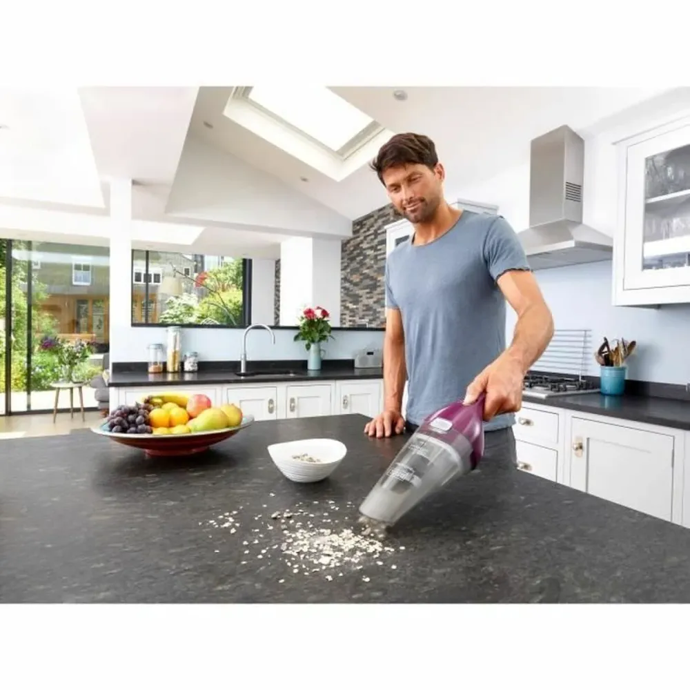Ръчна прахосмукачка Black & Decker