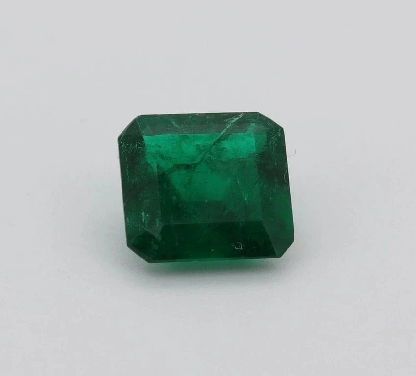 Emerald 1.69cts от Бразилия GRS сертификат