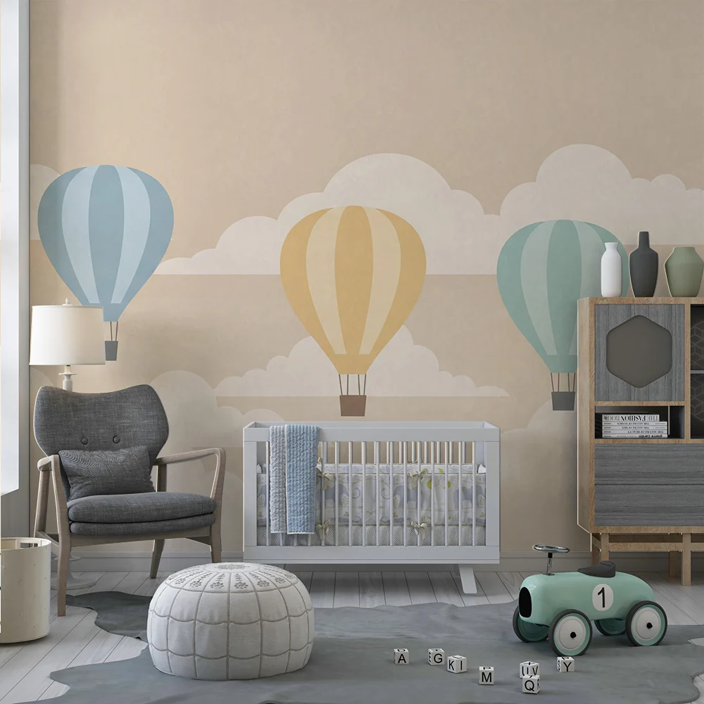 Papel de parede quarto bebê | Coloridos balões de ar flutuando entre as nuvens