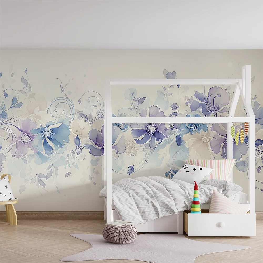 Papel de parede quarto bebê | Delicadas flores em tons de azul e violeta