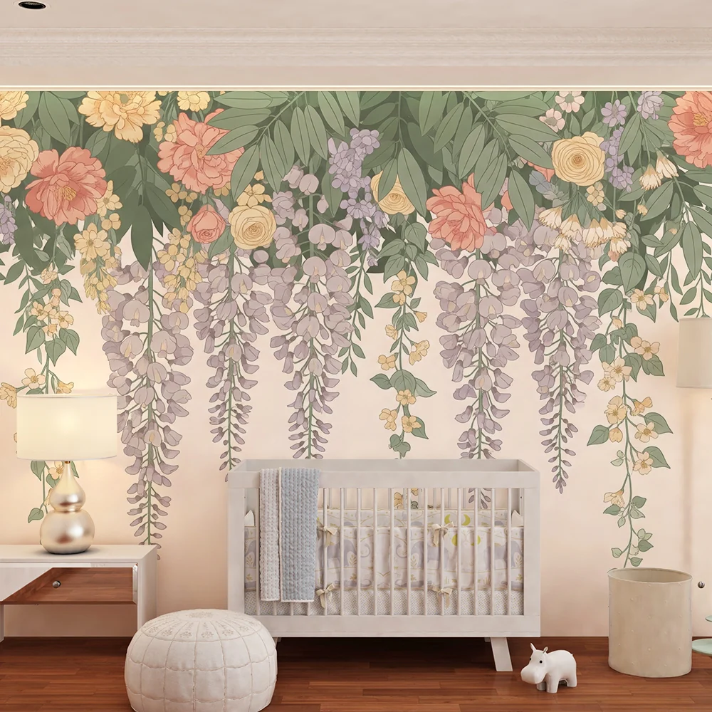 Papel de parede quarto bebê | Delicadas flores e folhagem suspensa em tons pastel