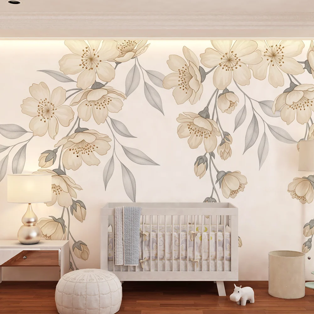Papel de parede quarto bebê | Delicadas flores e folhagem suave em tons neutros