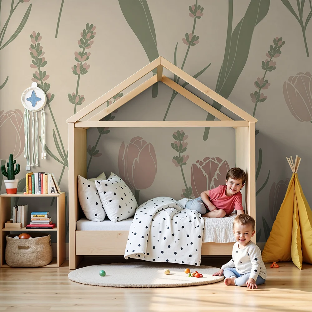 Papel de parede quarto bebê | Flores suaves e lavanda em fundo creme