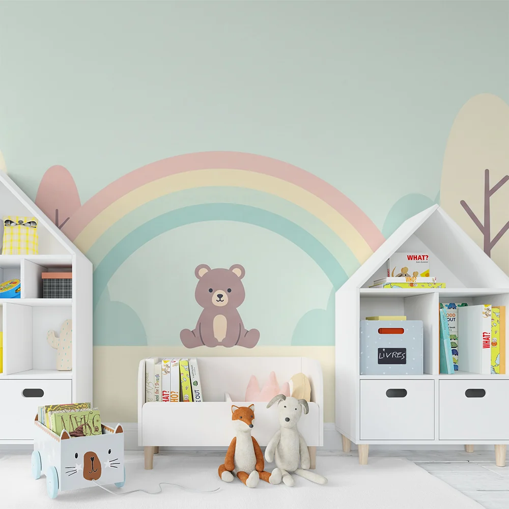 Papel de parede quarto bebê | Fofo ursinho sob um arco-íris pastel