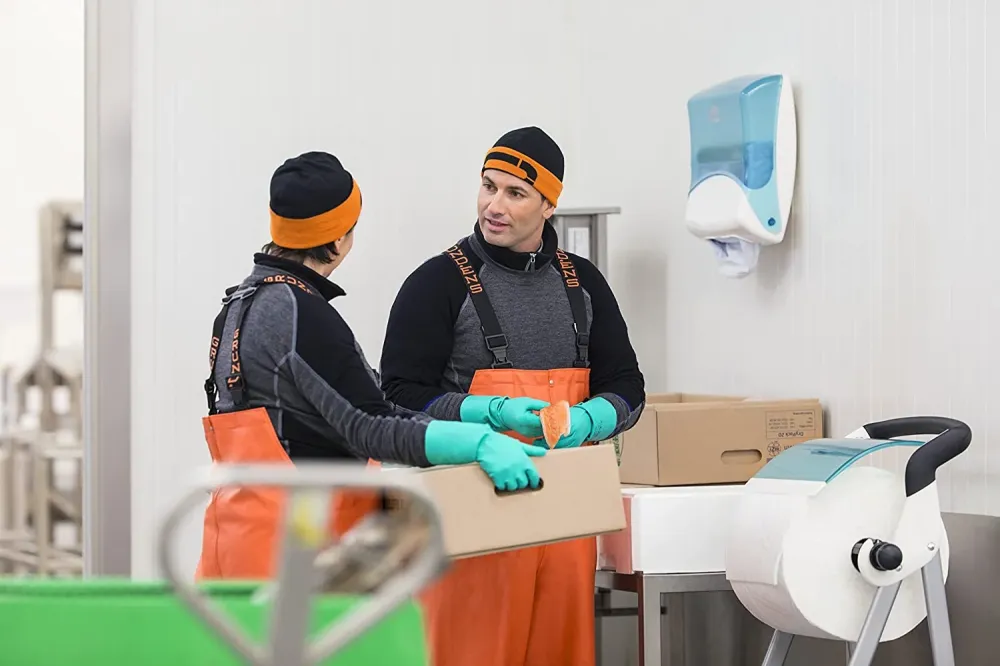 Tork Ролка Wiping Paper Plus – system W1-W2